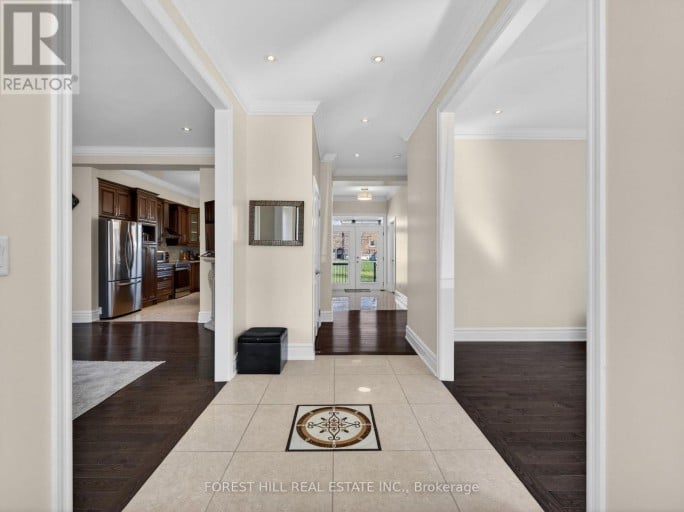 114 REGENT ROAD, Toronto (Downsview-Roding-CFB), Ontario, M3K1H4