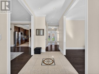 114 REGENT ROAD Toronto (Downsview-Roding-CFB) Ontario photo 6