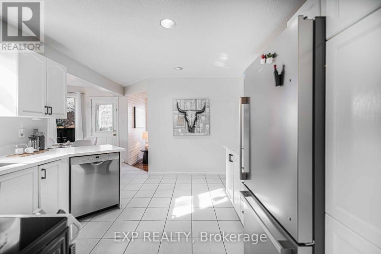 1950 MAPLERIDGE DRIVE, Peterborough (Monaghan Ward 2), Ontario, K9K2E4