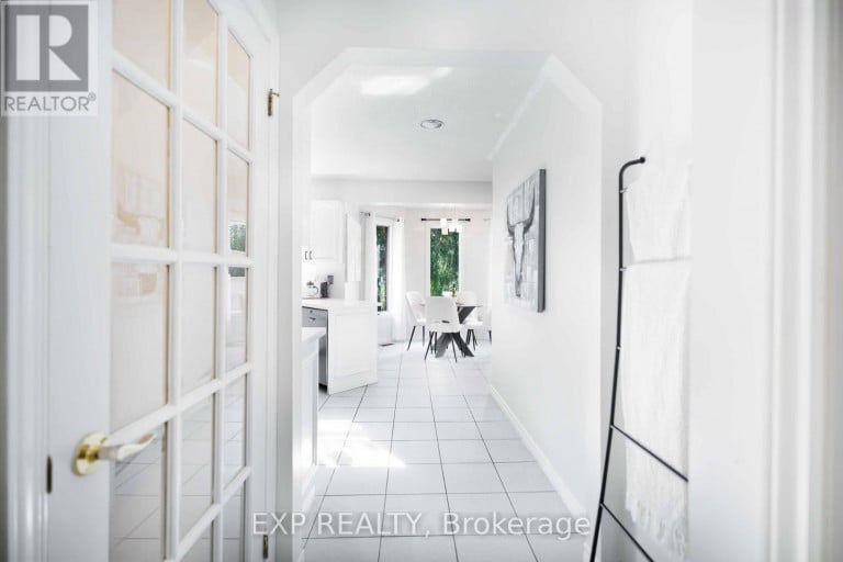 1950 MAPLERIDGE DRIVE, Peterborough (Monaghan Ward 2), Ontario, K9K2E4