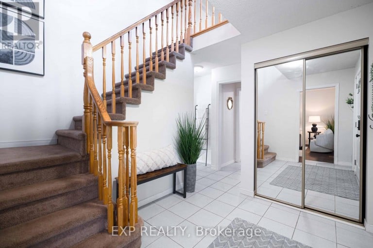 1950 MAPLERIDGE DRIVE, Peterborough (Monaghan Ward 2), Ontario, K9K2E4