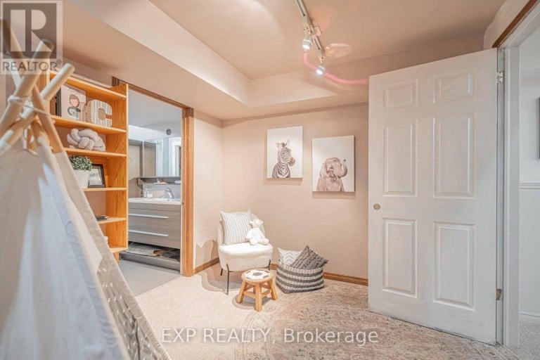 1950 MAPLERIDGE DRIVE, Peterborough (Monaghan Ward 2), Ontario, K9K2E4