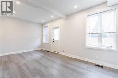 536 CANNON Street E Hamilton Ontario photo 15