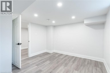 536 CANNON Street E Hamilton Ontario photo 20