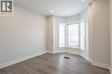 536 CANNON Street E Hamilton Ontario photo 32