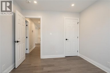 536 CANNON Street E Hamilton Ontario photo 33