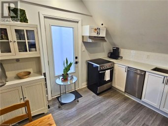 536 CANNON Street E Hamilton Ontario photo 36