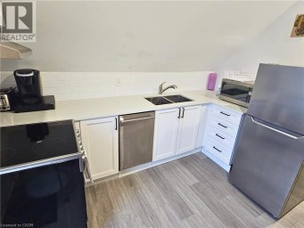 536 CANNON Street E Hamilton Ontario photo 37