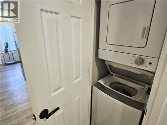 536 CANNON Street E Hamilton Ontario photo 39