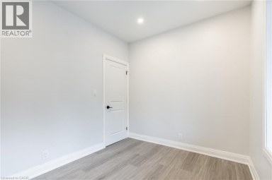 536 CANNON Street E Hamilton Ontario photo 5