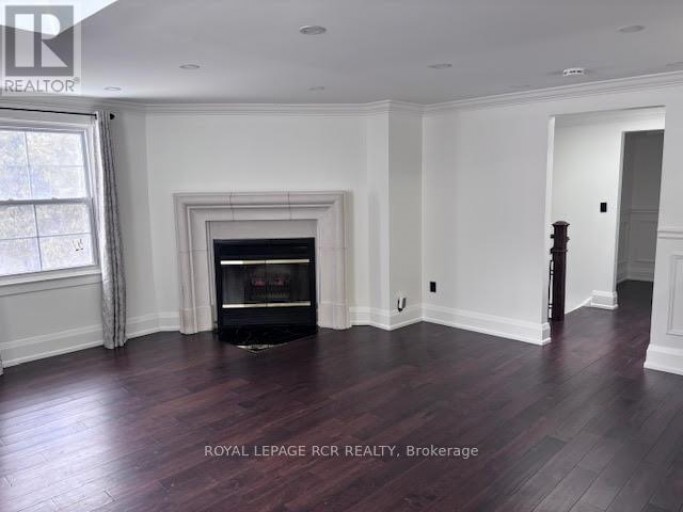 134 QUEEN STREET N, Caledon (Bolton West), Ontario, L7E2M7