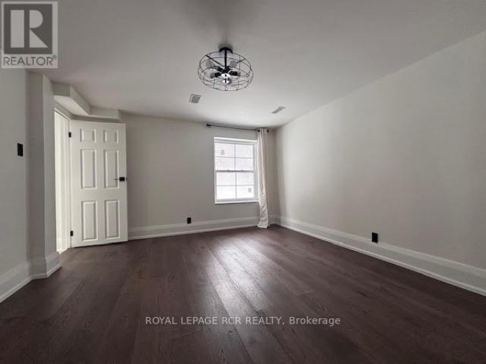 134 QUEEN STREET N, Caledon (Bolton West), Ontario, L7E2M7