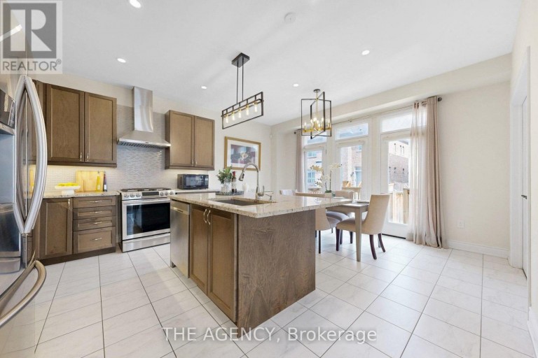 53 ELYSIAN FIELDS CIRCLE, Brampton (Bram West), Ontario, L6Y6E8