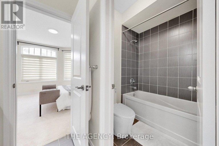 53 ELYSIAN FIELDS CIRCLE, Brampton (Bram West), Ontario, L6Y6E8