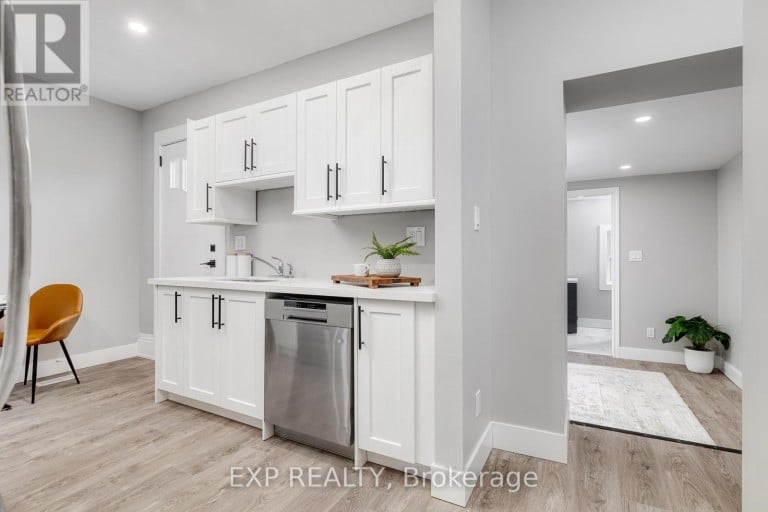 125 CATHCART STREET, Hamilton (Beasley), Ontario, L8L5A1