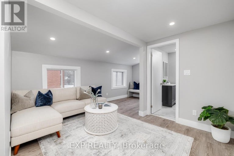 125 CATHCART STREET, Hamilton (Beasley), Ontario, L8L5A1