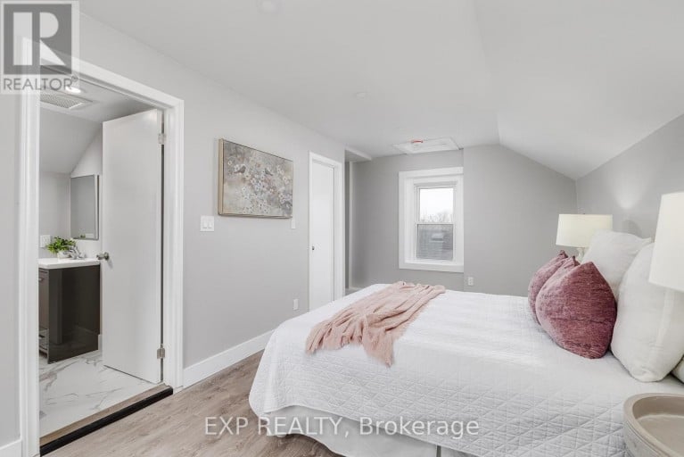 125 CATHCART STREET, Hamilton (Beasley), Ontario, L8L5A1