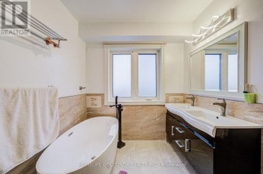 25 EASTPINE DRIVE Markham (Milliken Mills West) Ontario photo 24