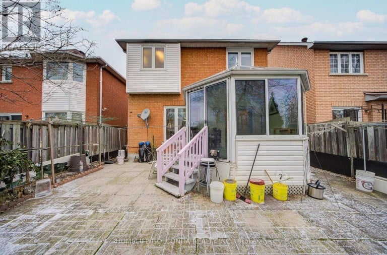 25 EASTPINE DRIVE, Markham (Milliken Mills West), Ontario, L3R4Z2