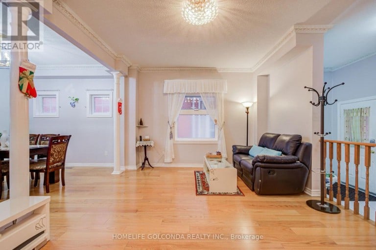 25 EASTPINE DRIVE, Markham (Milliken Mills West), Ontario, L3R4Z2