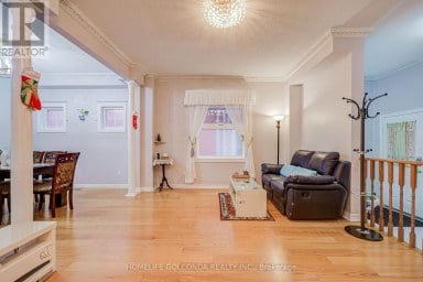 25 EASTPINE DRIVE Markham (Milliken Mills West) Ontario photo 5