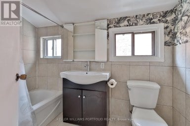 106 CLOVELLY AVENUE Toronto (Oakwood Village) Ontario photo 12