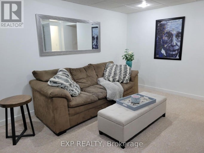74 BUCHANAN STREET, Barrie (Grove East), Ontario, L4M6B7
