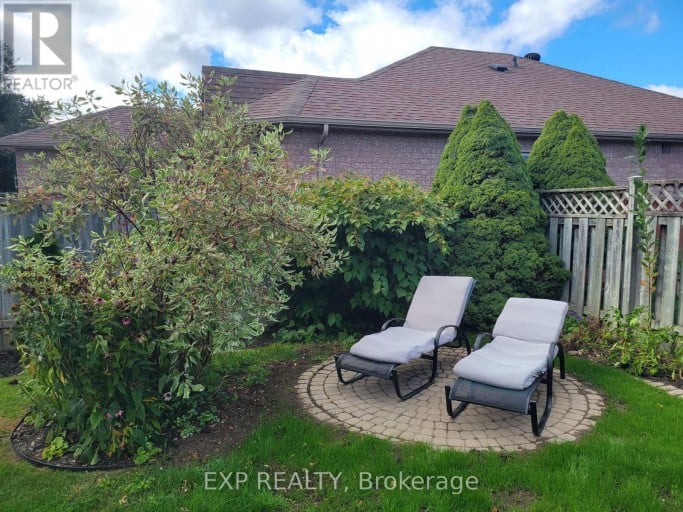 74 BUCHANAN STREET, Barrie (Grove East), Ontario, L4M6B7