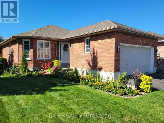 74 BUCHANAN STREET, Barrie (Grove East), Ontario, L4M6B7