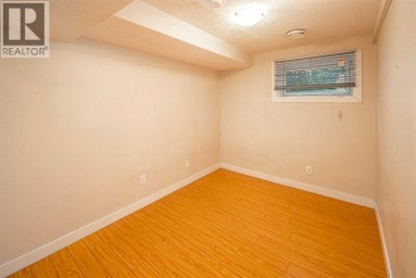 1836 13 Avenue NW Calgary Alberta photo 22