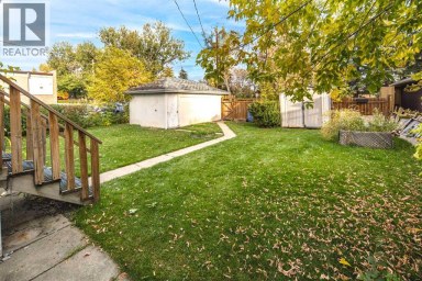 1836 13 Avenue NW Calgary Alberta photo 27