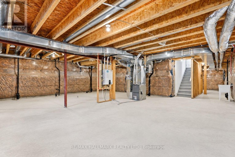 84 GRETZKY AVENUE, Barrie, Ontario, L9J0Y7