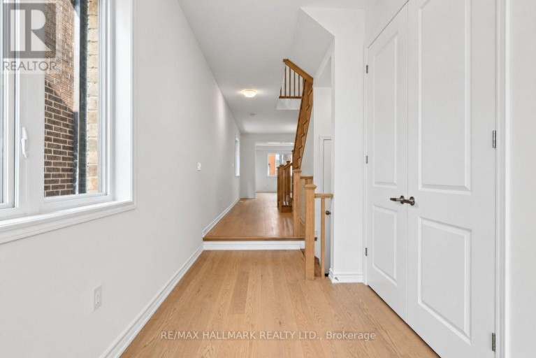 84 GRETZKY AVENUE, Barrie, Ontario, L9J0Y7