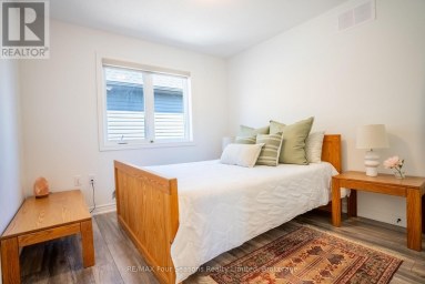 33 KERR STREET Collingwood Ontario photo 14