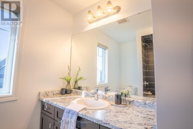 33 KERR STREET Collingwood Ontario photo 18