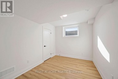 3149 WALSH DRIVE London South (South V) Ontario photo 44