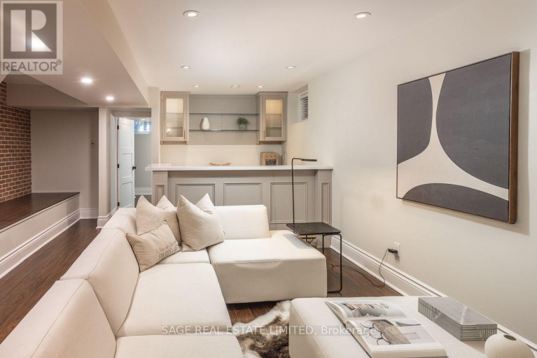 41 CHICORA AVENUE, Toronto (Annex), Ontario, M5R1T7