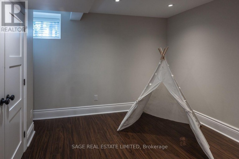41 CHICORA AVENUE, Toronto (Annex), Ontario, M5R1T7