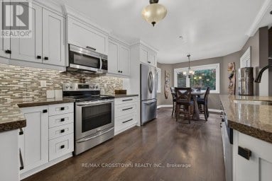 29 BRENNAN AVENUE Barrie (South Shore) Ontario photo 9
