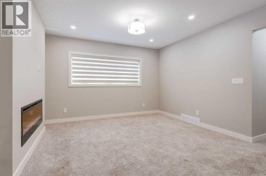54 Creekstone Square SW Calgary Alberta photo 22