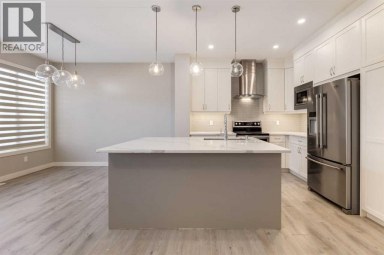 54 Creekstone Square SW Calgary Alberta photo 3