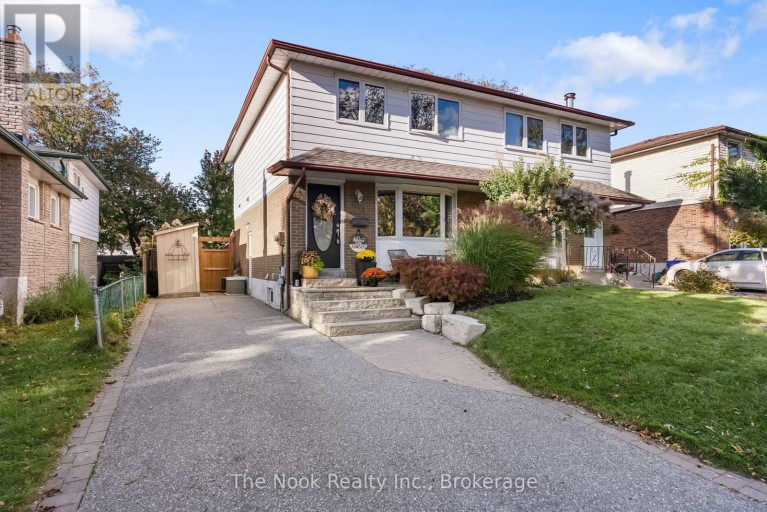 648 BERWICK CRESCENT, Oshawa (McLaughlin), Ontario, L1J3E7