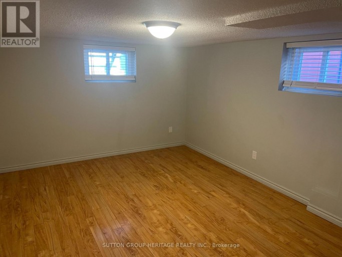 236 MCNAUGHTON AVENUE, Oshawa (Central), Ontario, L1H3B6
