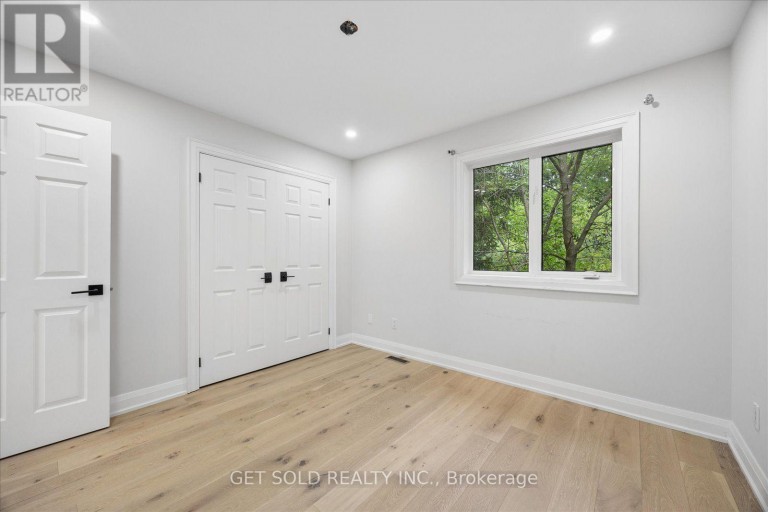 49 PEARSON AVENUE, Richmond Hill (South Richvale), Ontario, L4C6T3