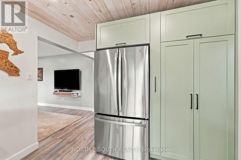 213 MELBOURNE DRIVE, Bradford West Gwillimbury (Bradford), Ontario, L3Z2Y8