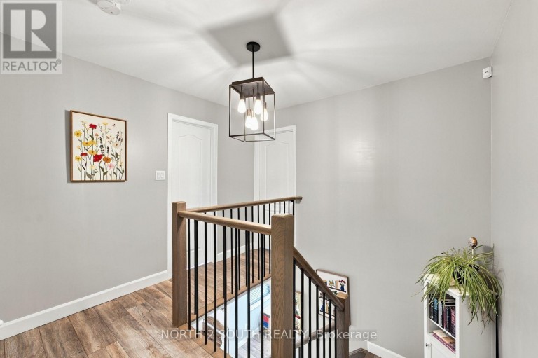 213 MELBOURNE DRIVE, Bradford West Gwillimbury (Bradford), Ontario, L3Z2Y8