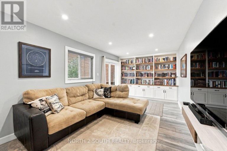 213 MELBOURNE DRIVE, Bradford West Gwillimbury (Bradford), Ontario, L3Z2Y8