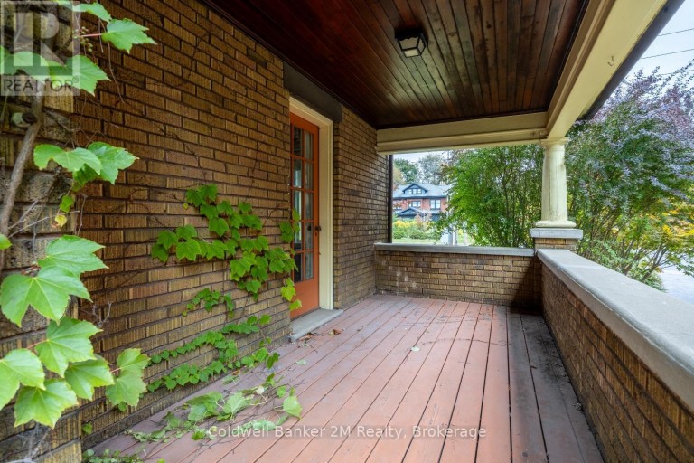 408 SIMCOE STREET N, Oshawa (O'Neill), Ontario, L1G4T6