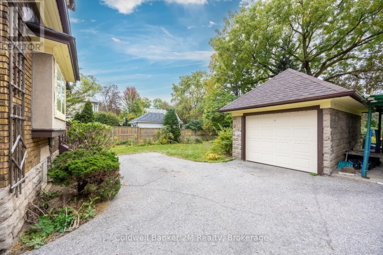 408 SIMCOE STREET N, Oshawa (O'Neill), Ontario, L1G4T6