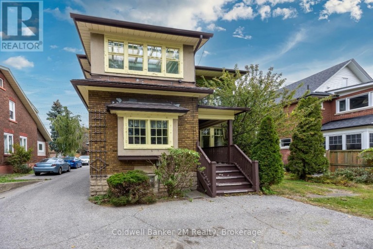408 SIMCOE STREET N, Oshawa (O'Neill), Ontario, L1G4T6
